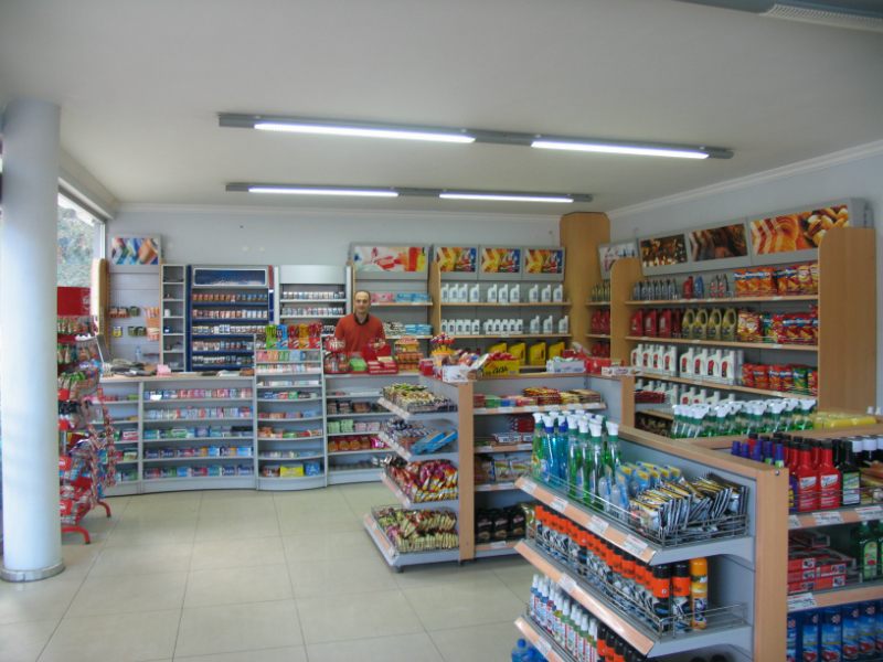 İstasyon marketi reyonları
